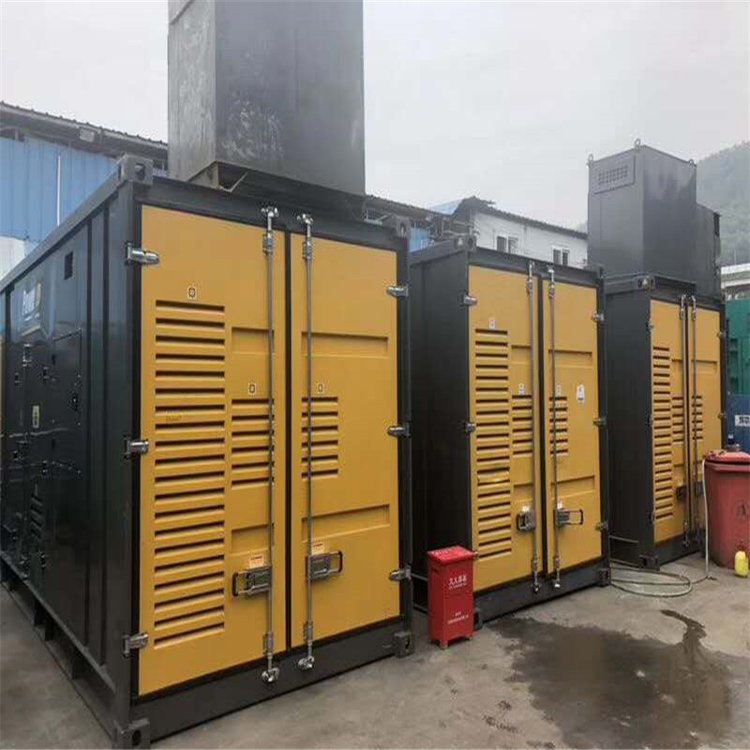 杜集温度变化对不同类型欠压保护装置的可靠性影响有何差异？